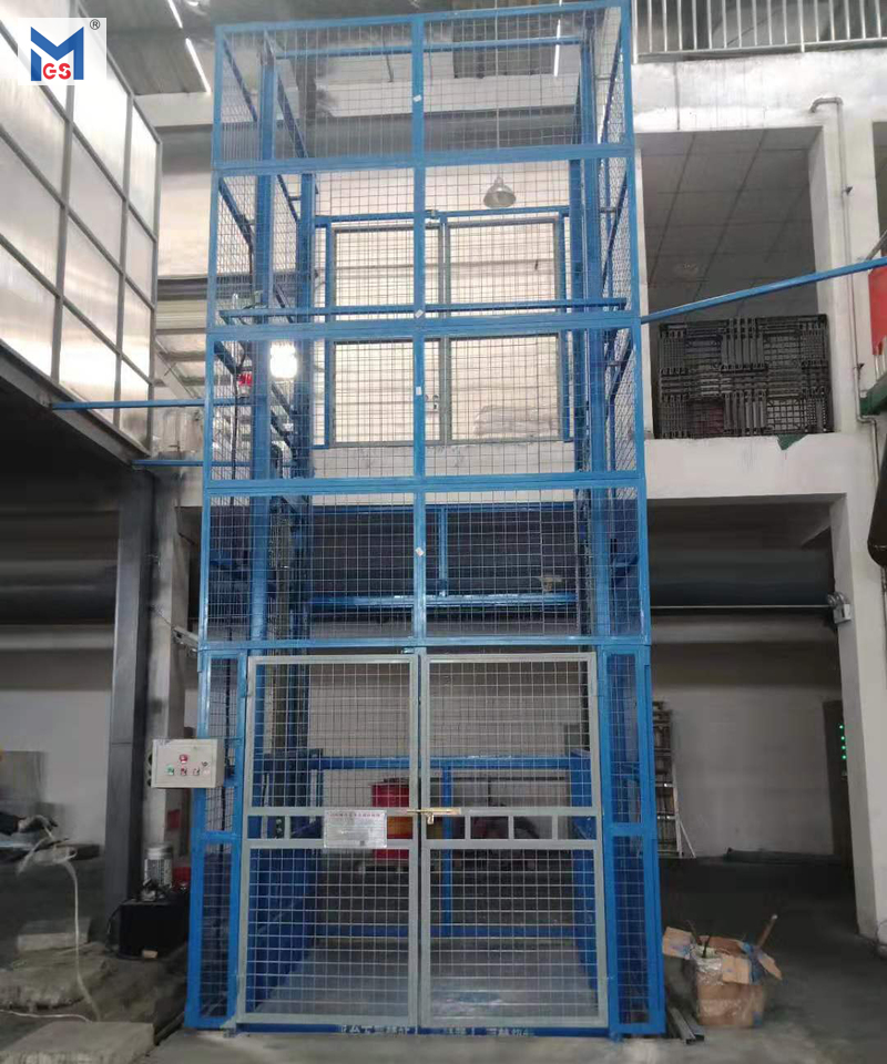 綿陽中物材料在我司訂購一臺載重3噸升高4米升降平臺 